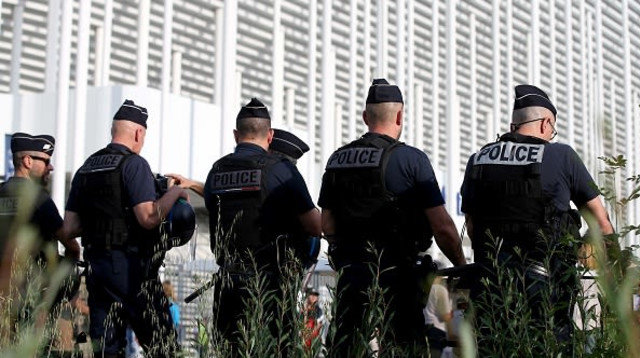 שוטרים (צילום: ROMAIN PERROCHEAU)