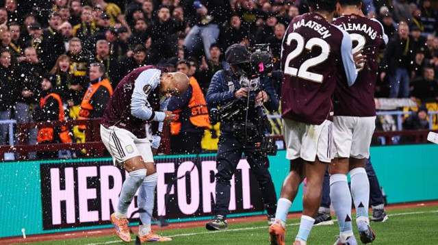 מאלן ברגע הפגיעה (צילום: GettyImages)