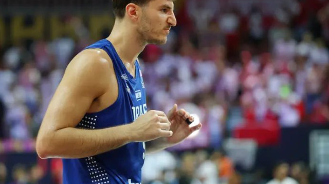 הפעם מעט קרטע. סורקין (צילום: אודי ציטיאט)