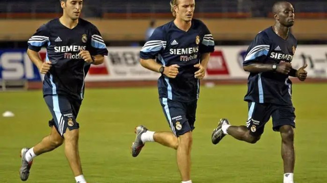 קלוד מאקללה, דייויד בקהאם, ראול, במדי ריאל מדריד (צילום: GettyImages, Koichi Kamoshida)