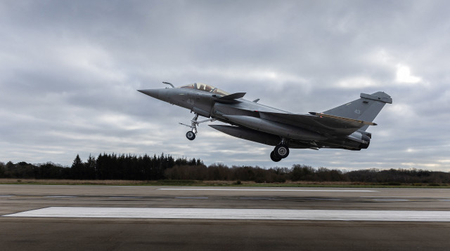 מטוסי קרב מדגם רפאל F3R (צילום:  FRED TANNEAU/AFP via Getty Images)