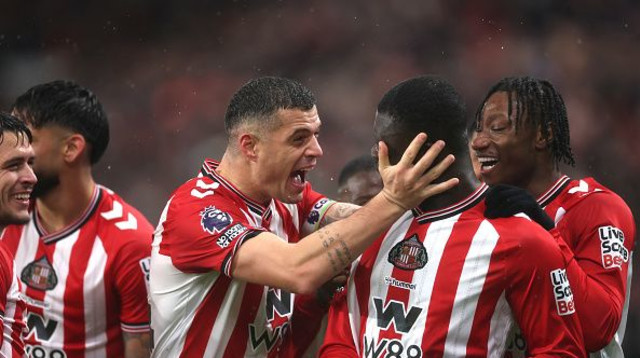 שחקני סנדרלנד חוגגים (צילום: Gettyimages)