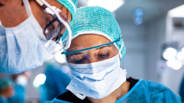 ניתוח (צילום: שאטרסטוק)