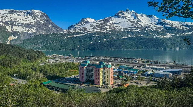 עיר זעירה עם 270 תושבים בלבד (צילום: Jamie Loan/SWNS)