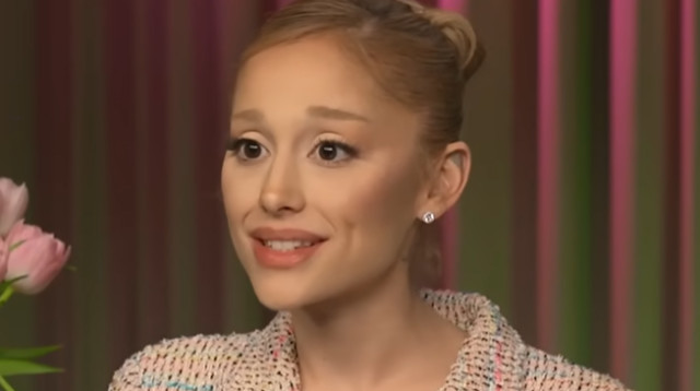 אריאנה גרנדה (צילום: צילום מסך יוטיוב)