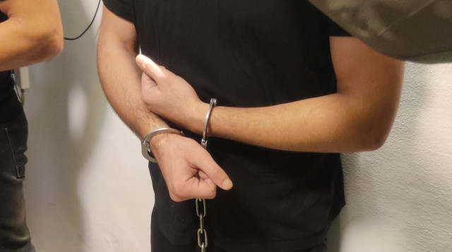 מעצר חשודים מארגוני הפשיעה חרירי ואבו לטיף (צילום: דוברות המשטרה)