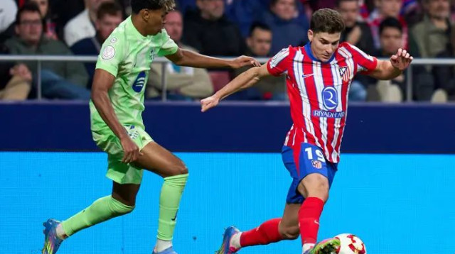 קרב מרתק. אלברס מול ימאל (צילום: GettyImages)