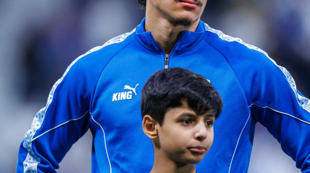 דרווין נונייס במדי אל הילאל (צילום: GettyImages, Abdullah Ahmed)