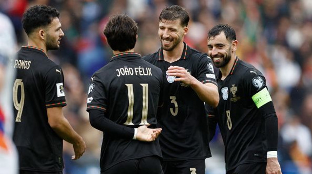 ברונו פרננדש במדי נבחרת פורטוגל (צילום: Soccrates Images / Contributor)