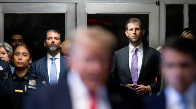 אריק טראמפ, דונלד טראמפ ג'וניור (צילום: Justin Lane/Pool via REUTERS)