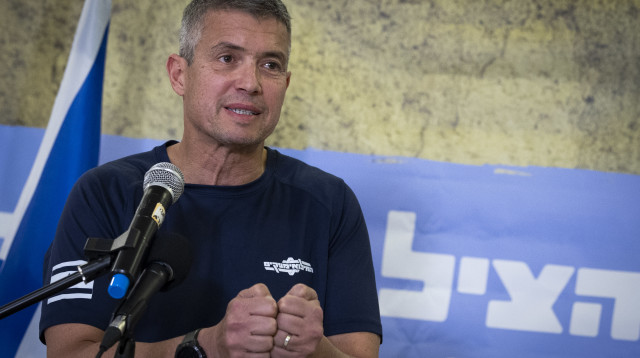 יועז הנדל (צילום: אורן בן חקון פלאש 90)