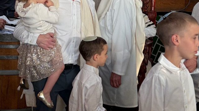 עמית סגל בברית המילה של בנו (צילום: צילום מסך אינסטגרם)