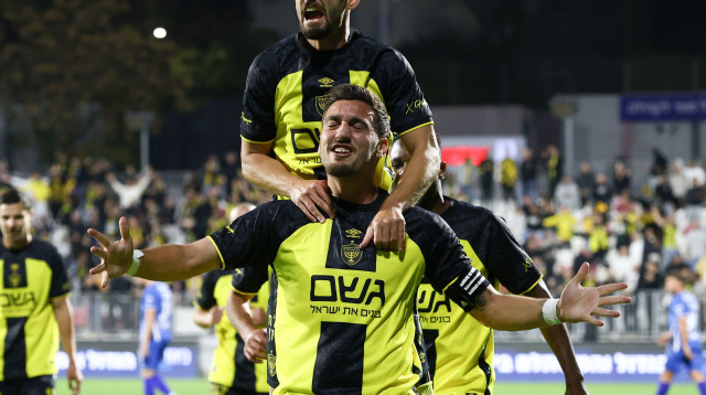 עומר אצילי וירדן שועה חוגגים (צילום: דני מרון)