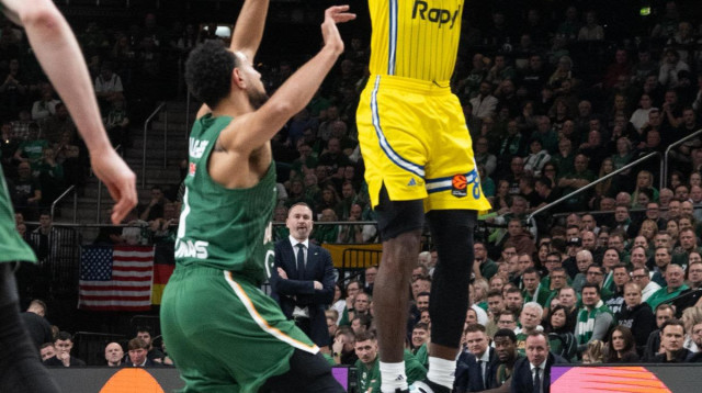 לוני ווקר (צילום: אתר רשמי, אלעד גולדשטיין, מכבי Rapyd תל אביב)