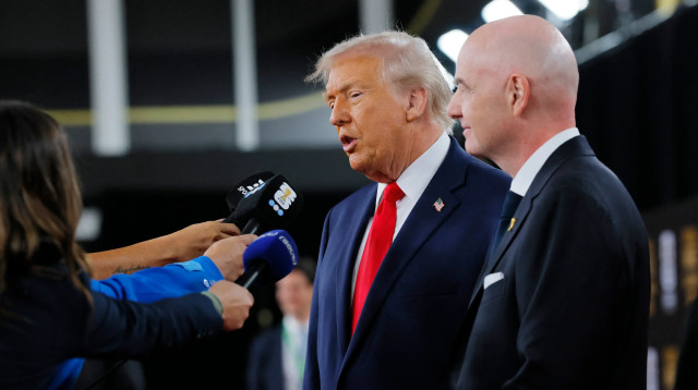 ג'אני אינפנטינו נשיא פיפ"א עם דונלד טראמפ נשיא ארה"ב, הגרלת מונדיאל 2026 (צילום: רויטרס)