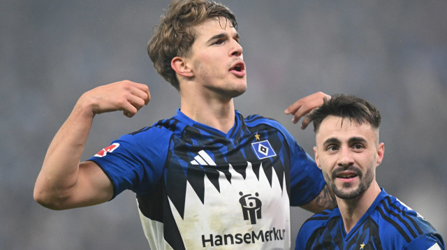 לוקה וושקוביץ' שחקן המבורג חוגג שער (צילום: GettyImages, Stuart Franklin)