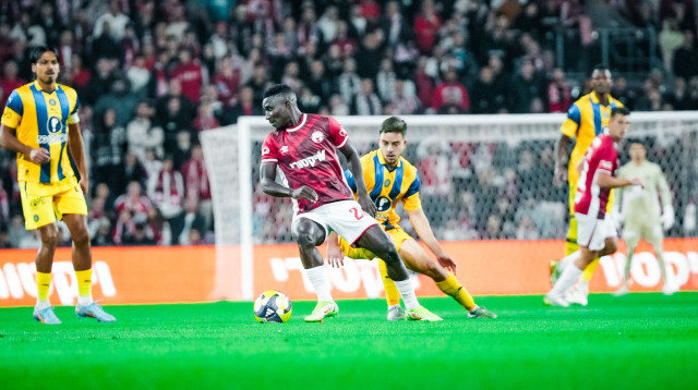 קינגס קאנגווה מול נועם בן הרוש (צילום: שירה קז)