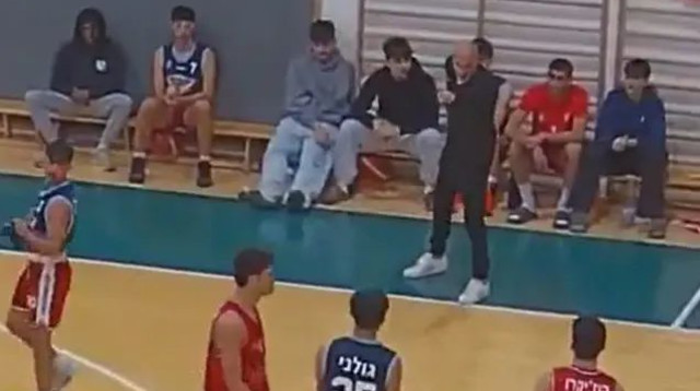 מאמן כדורסל איים על שחקן נוער (צילום: צילום מסך, .)