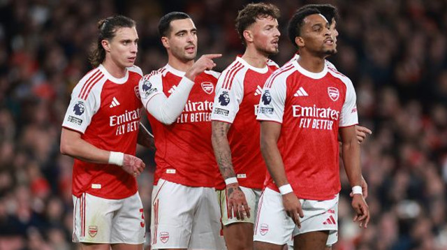 שחקני ארסנל (צילום: Getty images)