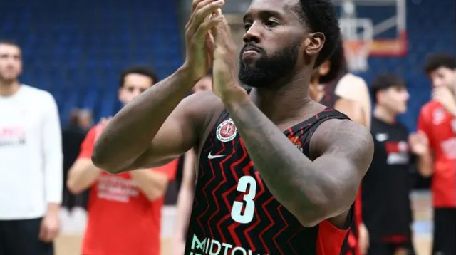 צפוי לשוב. קרינגטון (צילום: דני מרון)