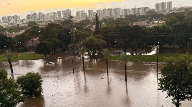 אשקלון בהצפה בנובמבר 2025 (צילום: שימוש לפי סעיף 27א')