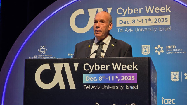 מתניהו אנגלמן בשבוע הסייבר באוניברסיטת תל אביב (צילום: מבקר המדינה)