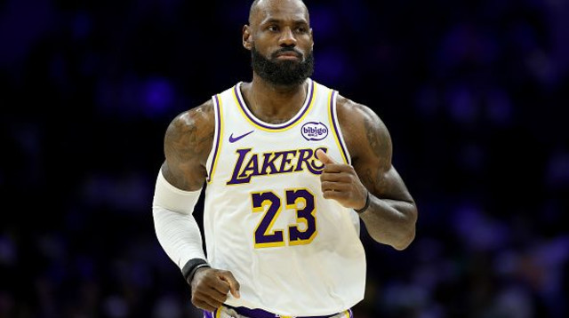 לברון ג'יימס (צילום: GettyImages)