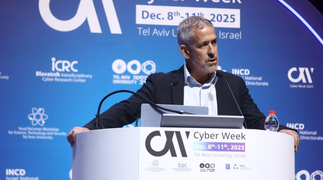 רונן בר בכנס הסייבר של אוניברסיטת תל אביב (צילום: דרור סיתהכל)