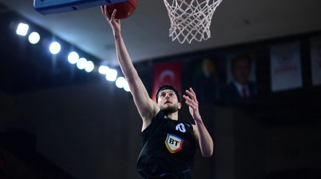 זאק הנקינס (צילום: GettyImages, ALTAN GOCHER)