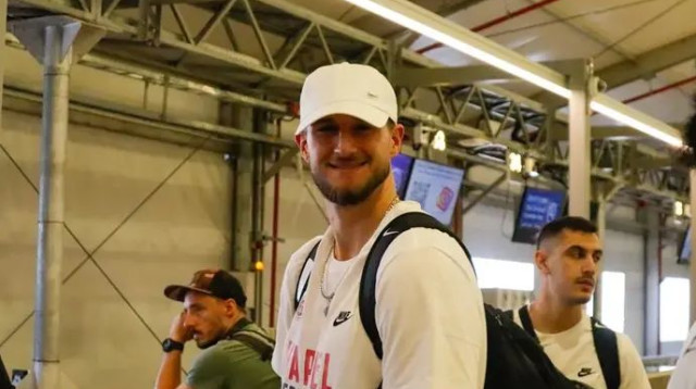 "המטרה היא להתחבר כקבוצה". הנקינס (צילום: אתר רשמי, הפועל ירושלים, האפליקציה הרשמית)