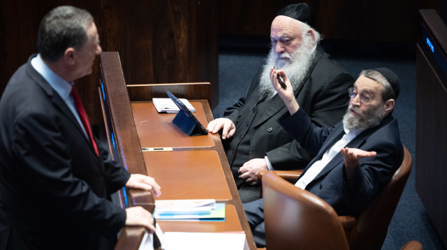 יצחק גולדקנופף, משה גפני וישראל כ"ץ (צילום: חיים גולדברג פלאש 90)