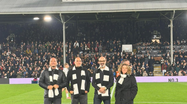 בעלי הייבוב באצטדיון של פולהאם (צילום: הייבוב)