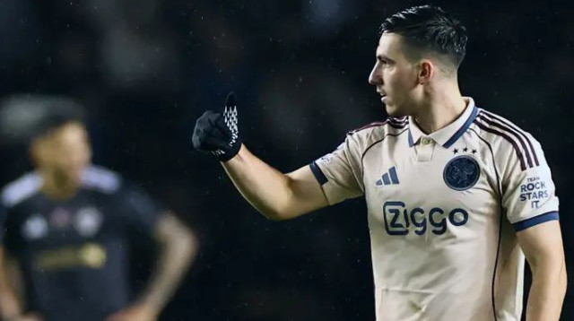 הוביל את המהפך. אוסקר גלוך (צילום: אימג'בנק  GettyImages, GIORGI ARJEVANIDZE/AFP)