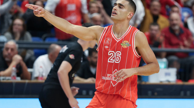 שחקן הפועל תל אביב ים מדר (צילום: דני מרון)