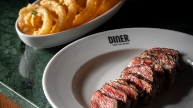 הדיינר החדש בקרית אונו (צילום: גיא אשכנזי)