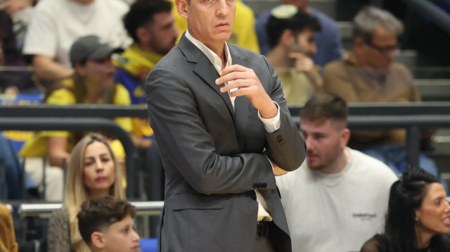 עודד קטש מאמן מכבי תל אביב (צילום: דני מרון)