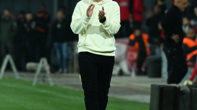 מאמן הפועל באר שבע, רן קוז'וך (צילום: ברני ארדוב)