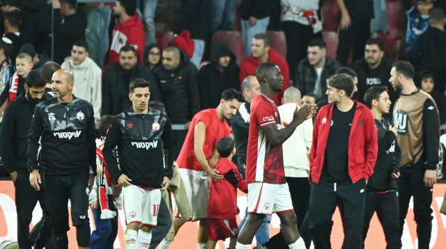 הפועל באר שבע חוגגת (צילום: ברני ארדוב)