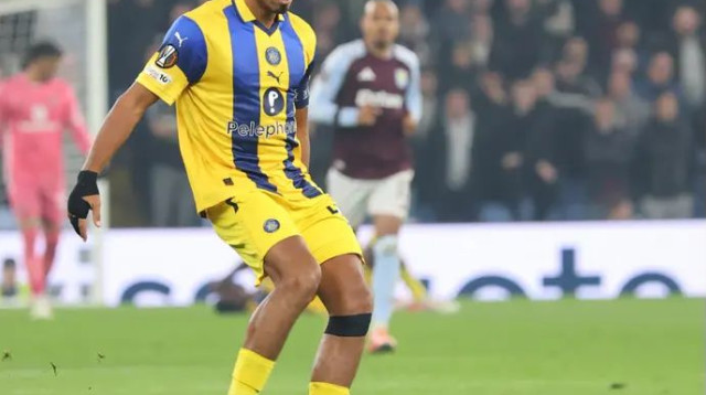 דור פרץ קפטן מכבי תל אביב (צילום: אודי ציטיאט)