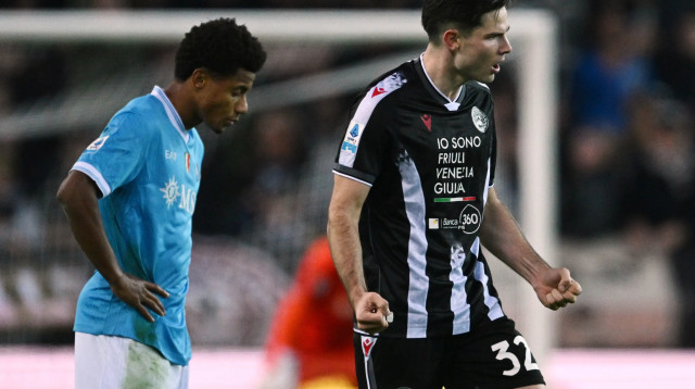 יורחן אקלנקמפ שחקן אודינזה חוגג שער מול נאפולי (צילום: GettyImages, Image Photo Agency)