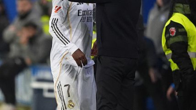 ויניסיוס, צ'אבי אלונסו (צילום: Gettyimages)