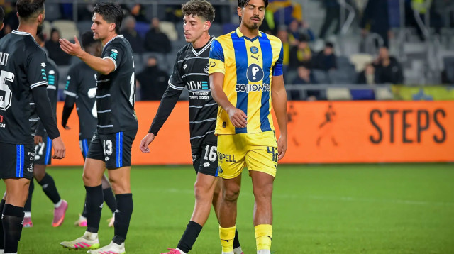 שחקן מכבי תל אביב, דור פרץ (צילום: אריאל שלום)