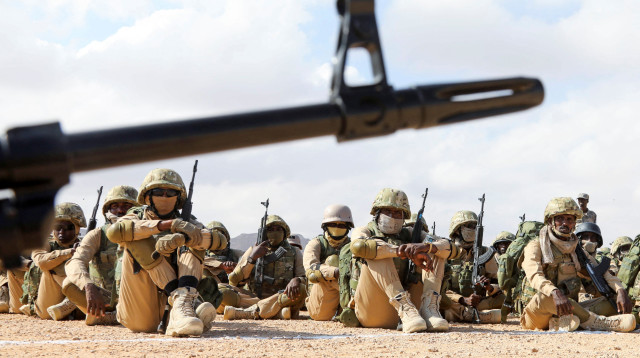 חיילי דאע"ש (צילום: רויטרס)