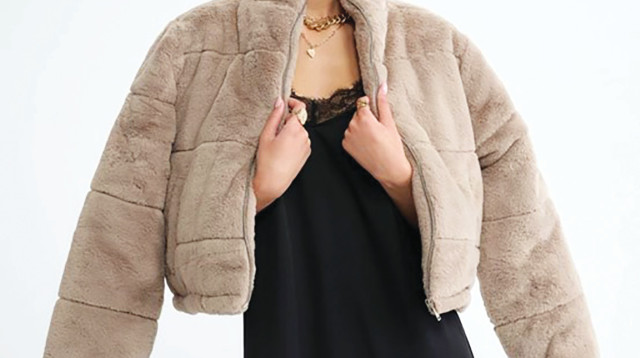 אורבניקה, מעיל פרוותי, 100 שקלים (צילום: חיים כהן)