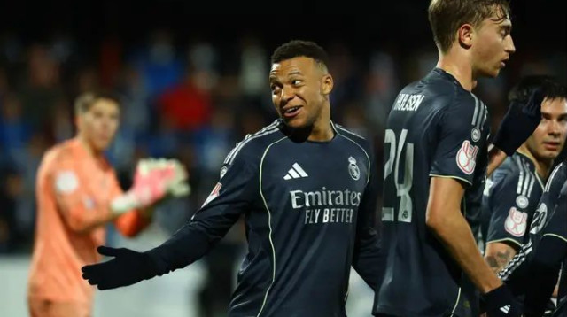 עשה הכל בדרך לשלב הבא. אמבפה (צילום: רויטרס)