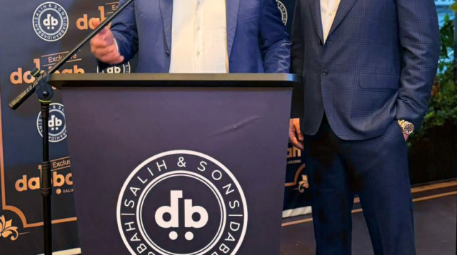 סאלח דבאח ובניו (צילום: צחי קיבנשטיין)