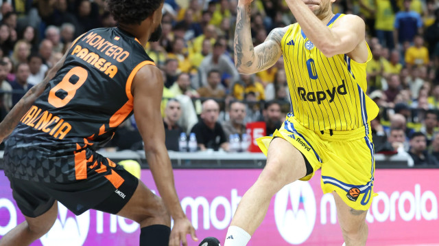 שחקן מכבי תל אביב איפה לונדברג (צילום: דני מרון)