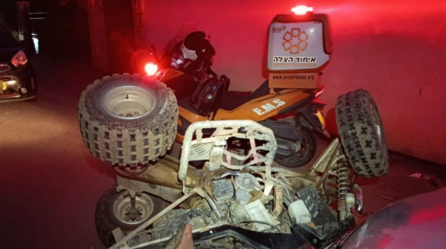 טרקטורון שהתהפך בתאונת דרכים (צילום: איחוד הצלה)