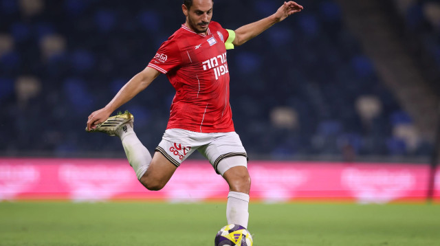 דור מלול שחקן הפועל חיפה (צילום: מאור אלקסלסי)