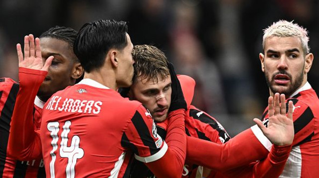 תאו הרננדז במדי מילאן (צילום: Image Photo Agency / Contributor)